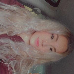 Meet your Posher, Ramona